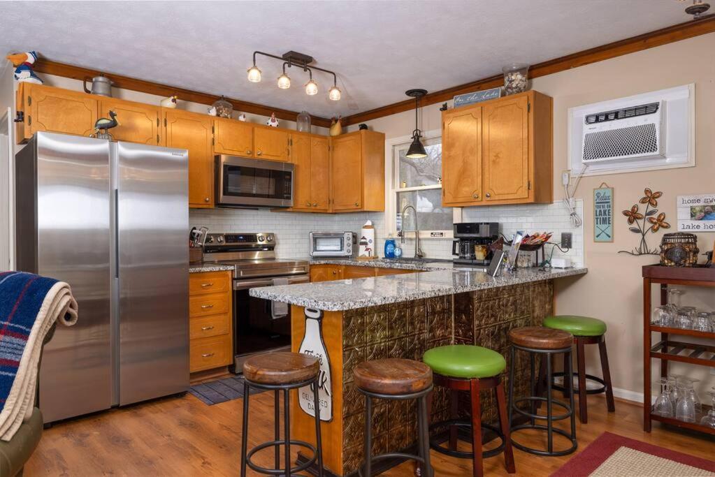 Waterfront Cabin 20 Mins To National Park & Massanutten! Stanardsville Εξωτερικό φωτογραφία